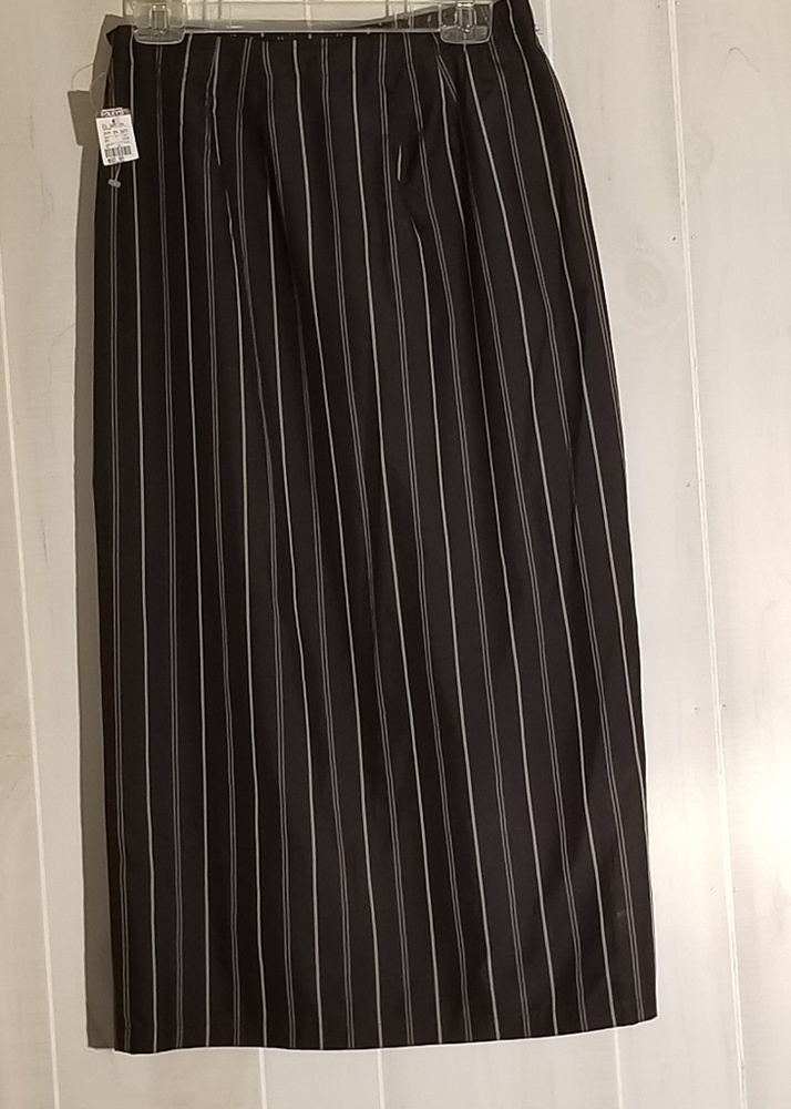 NWT long slender skirt